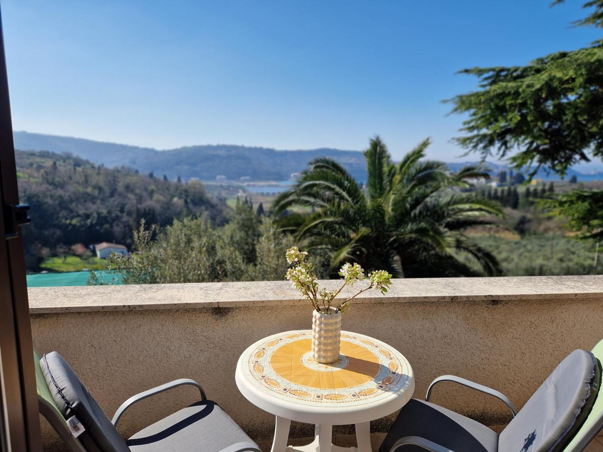 Апартаменти House Olive Garden Струнян Екстер'єр фото